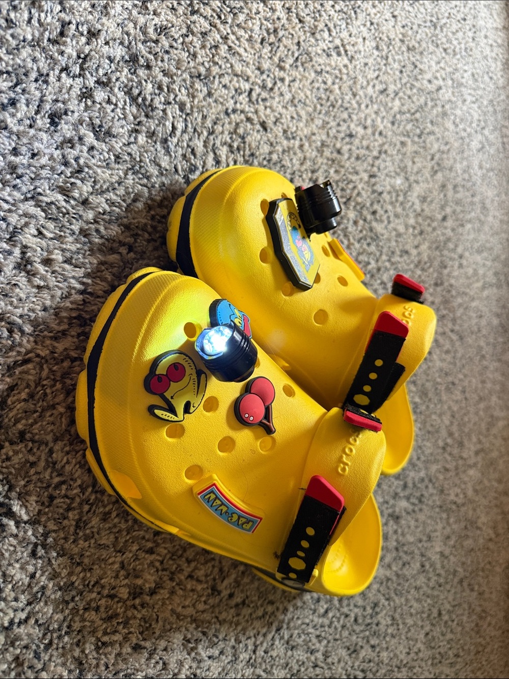 CROCS Men’s Yellow Pac-Man Light-Up Clogs